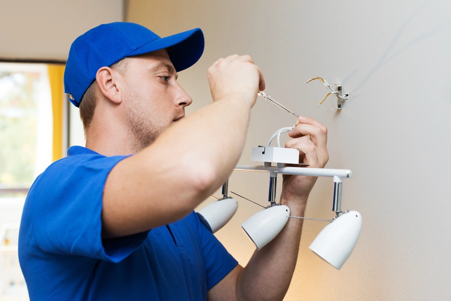 How To Identify Common Electrical Issues Requiring Repair in Pasadena TX