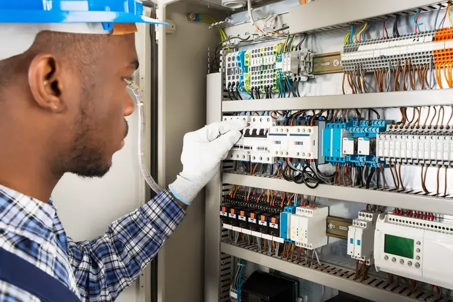 How To Spot The Signs That Your Electrical System Needs Repair in Pasadena TX